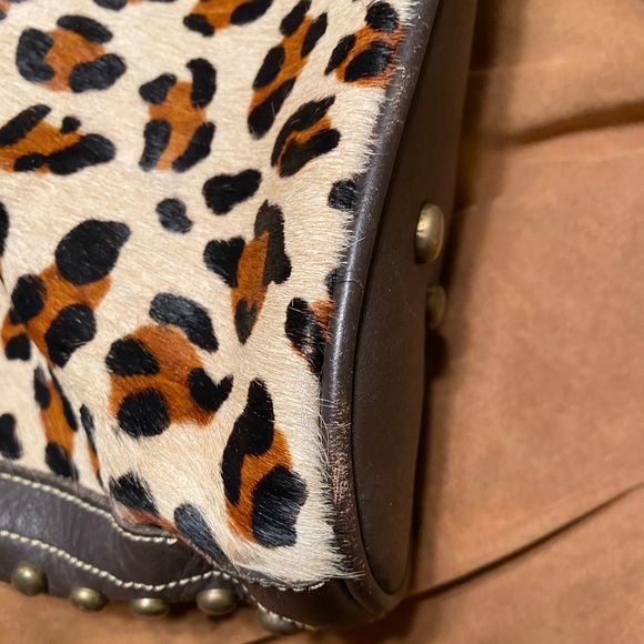 American West Animal Print Shoulder Bag. - Picture 12 of 16